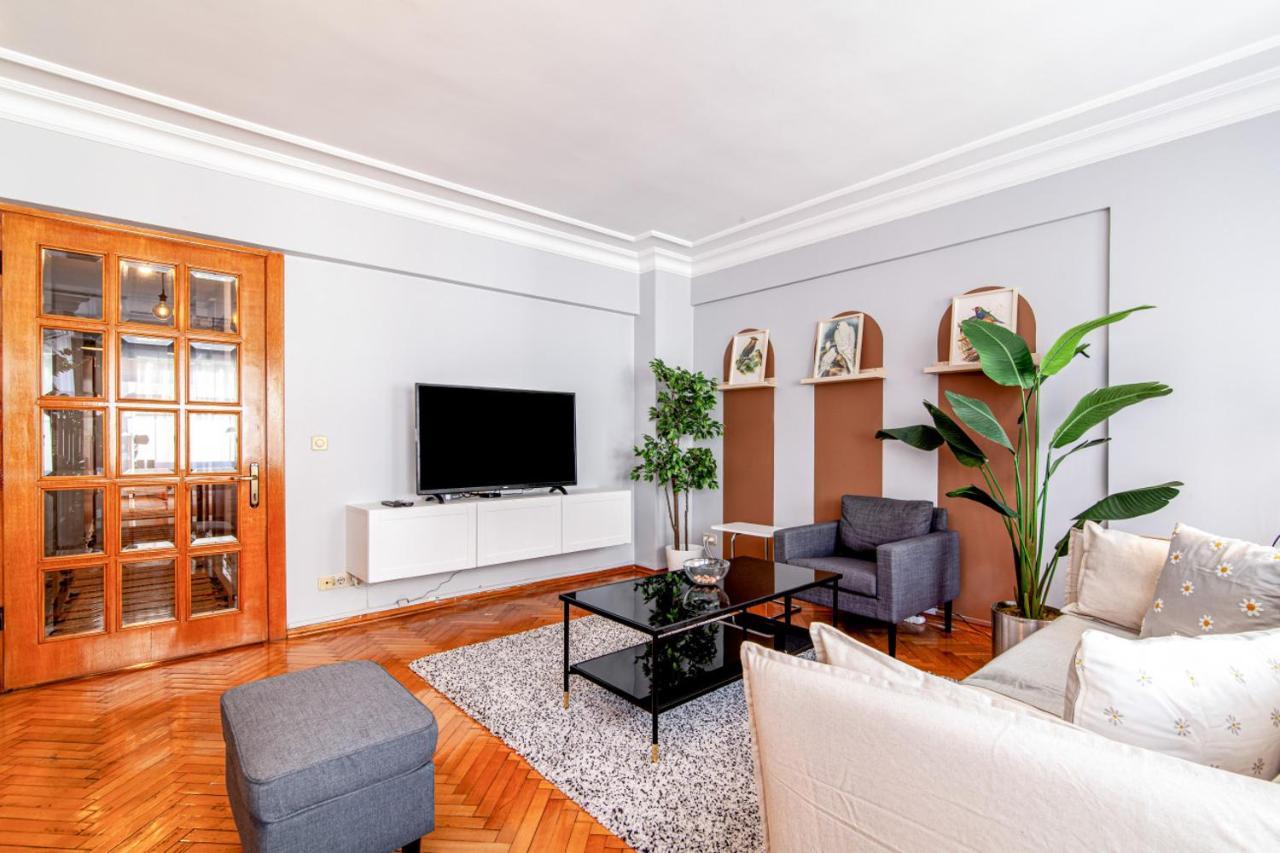 Gorgeous Flat With Lovely Balcony In Nisantasi Istanbul Exteriör bild