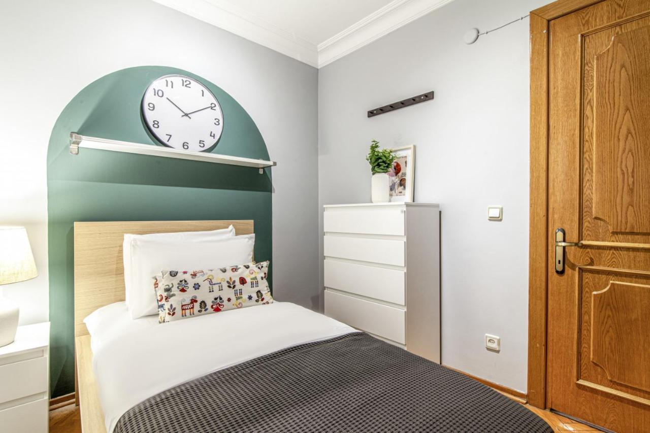 Gorgeous Flat With Lovely Balcony In Nisantasi Istanbul Exteriör bild